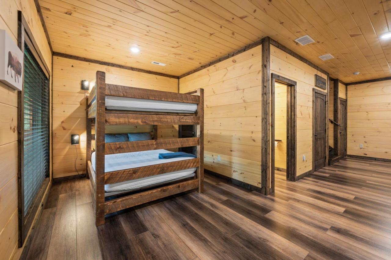 New Cozy Mountain Cabin Hot Tub Near Downtown Gatlinburg Εξωτερικό φωτογραφία