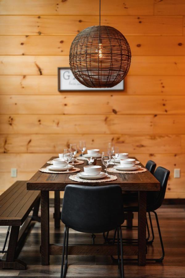 New Cozy Mountain Cabin Hot Tub Near Downtown Gatlinburg Εξωτερικό φωτογραφία